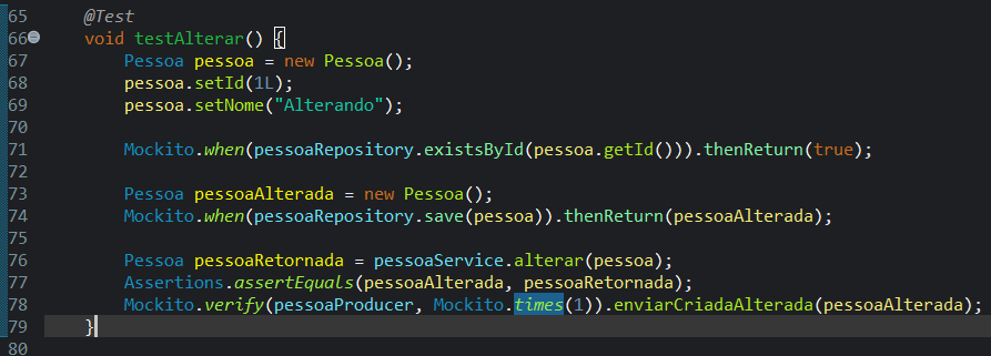 Print screen da tela do Eclipse exibindo a classe PessoaServiceTest com o quatro testes de alterar